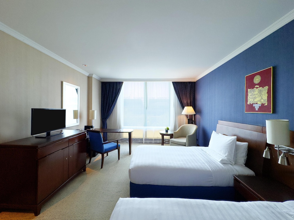 Hyatt Regency Bangkok Suvarnabhumi Airport — Hotel rooms in Bang Khlo, Bangkok