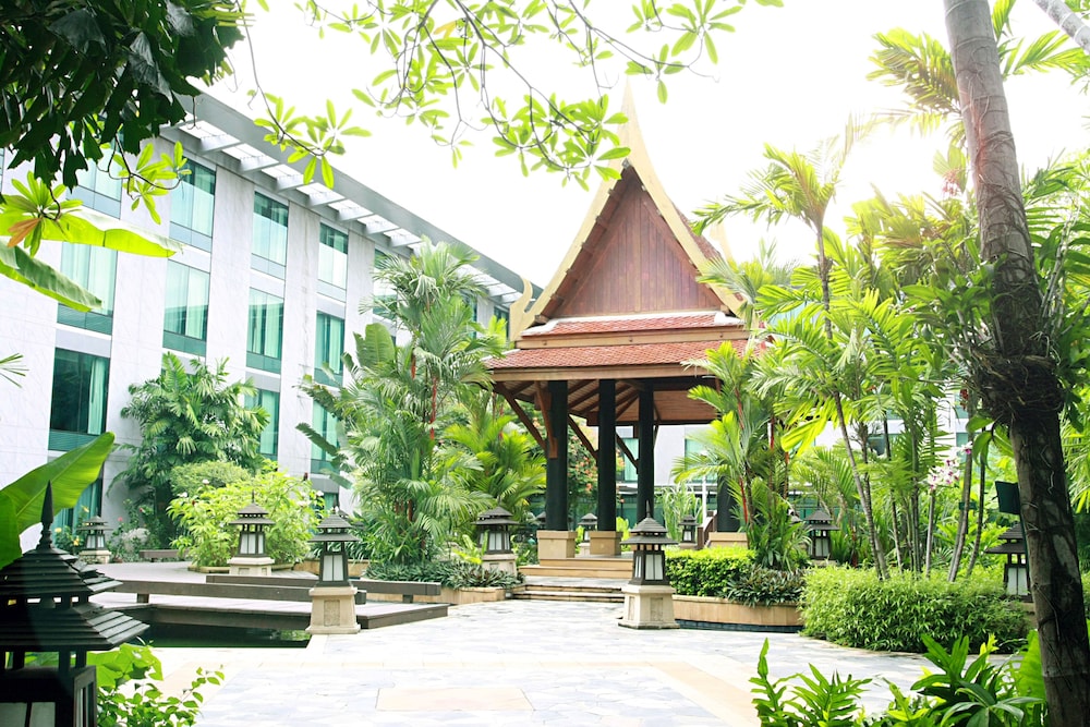 Hyatt Regency Bangkok Suvarnabhumi Airport — Hotel building in Bang Khlo, Bangkok