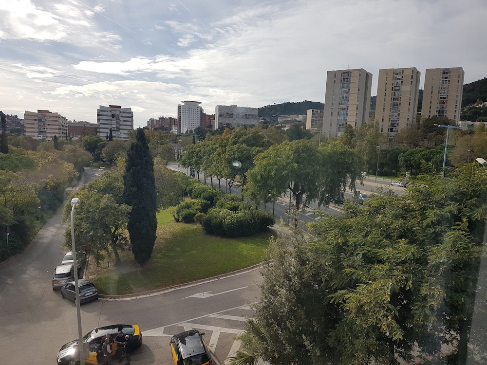 Hotel Alimara — Hotel rooms in Barcelona, Catalonia