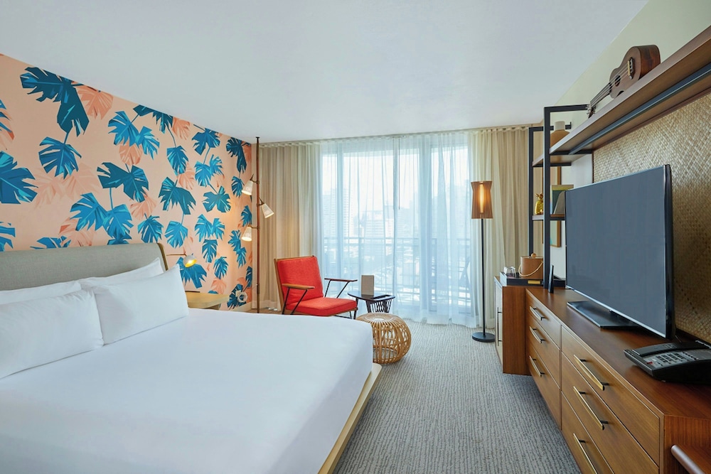 The Laylow Waikiki, Autograph Collection — Hotel rooms in Honolulu, Hawaii