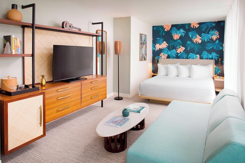 The Laylow Waikiki, Autograph Collection — Hotel rooms in Honolulu, Hawaii