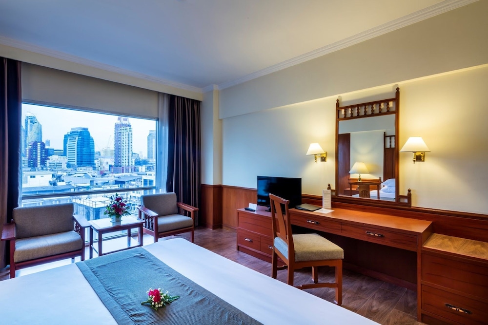 Bangkok Palace Hotel — Hotel rooms in Bangkok, Bangkok
