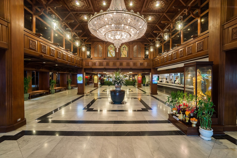 Bangkok Palace Hotel — Hotel building in Bangkok, Bangkok