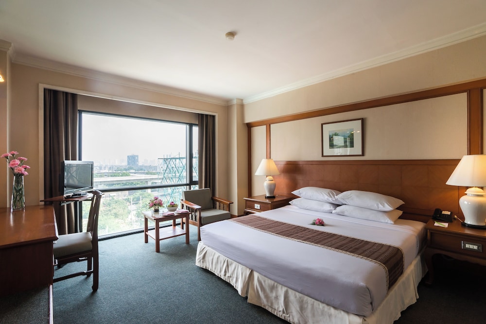 Bangkok Palace Hotel — Hotel rooms in Bangkok, Bangkok