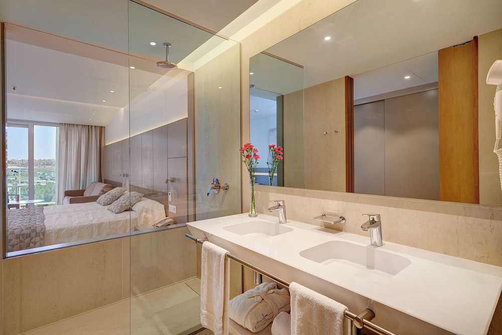 Hipotels Gran Playa de Palma — Hotel rooms in Playa de Palma, Balearic Islands