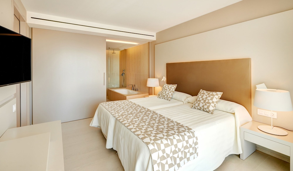 Hipotels Gran Playa de Palma — Hotel rooms in Playa de Palma, Balearic Islands