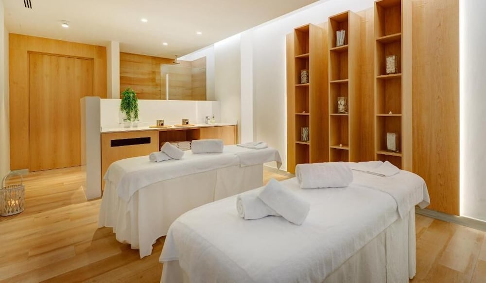Hipotels Gran Playa de Palma — Spa in Playa de Palma, Balearic Islands