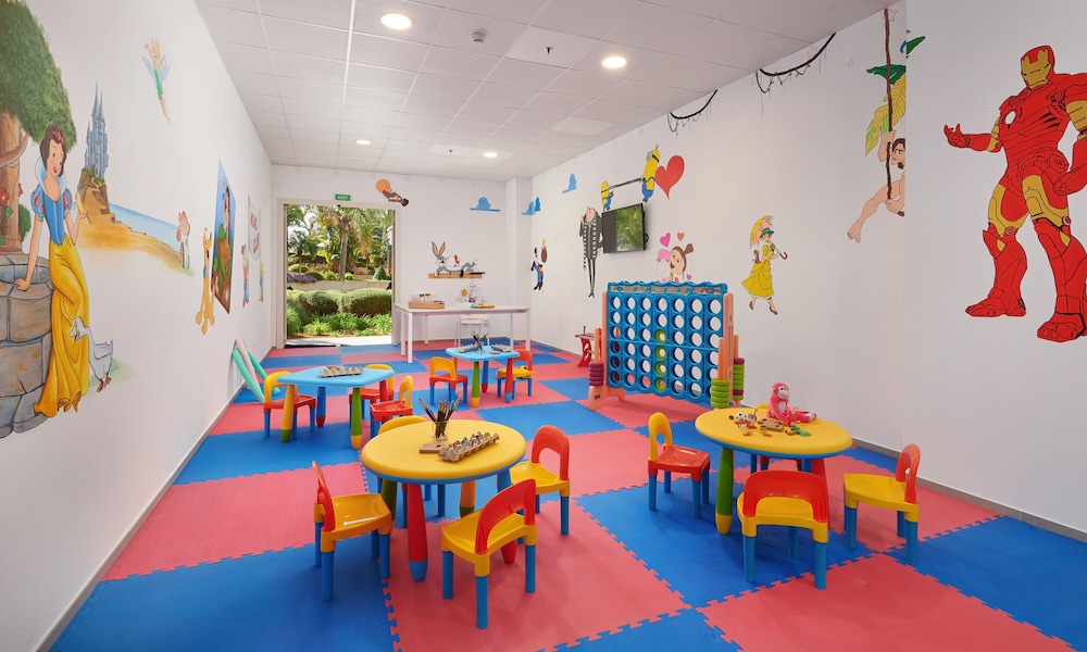 Hipotels Gran Playa de Palma — Attractions for children in Playa de Palma, Balearic Islands