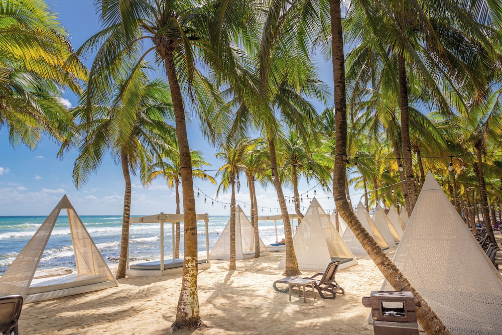 Select Club at Sandos Caracol All Inclusive - Adults Only Area — Beach in Playa del Carmen, Quintana Roo