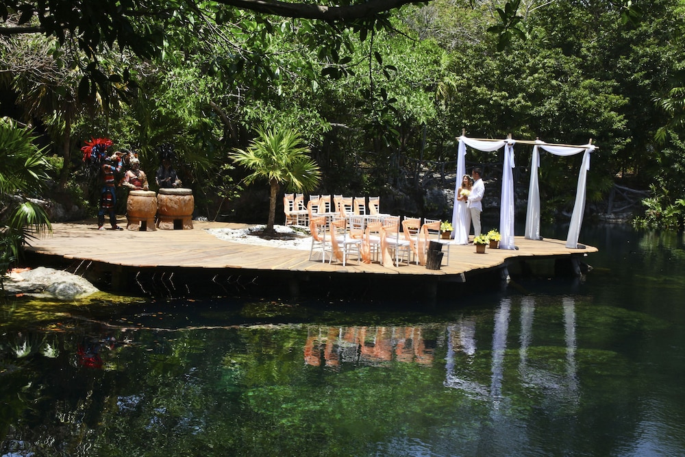 Select Club at Sandos Caracol All Inclusive - Adults Only Area — Attractions in the area in Playa del Carmen, Quintana Roo