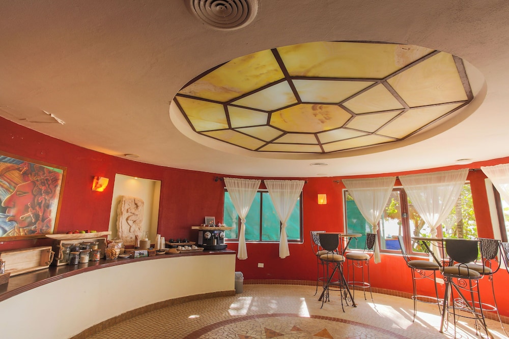 Select Club at Sandos Caracol All Inclusive - Adults Only Area — Restaurant & bars in Playa del Carmen, Quintana Roo