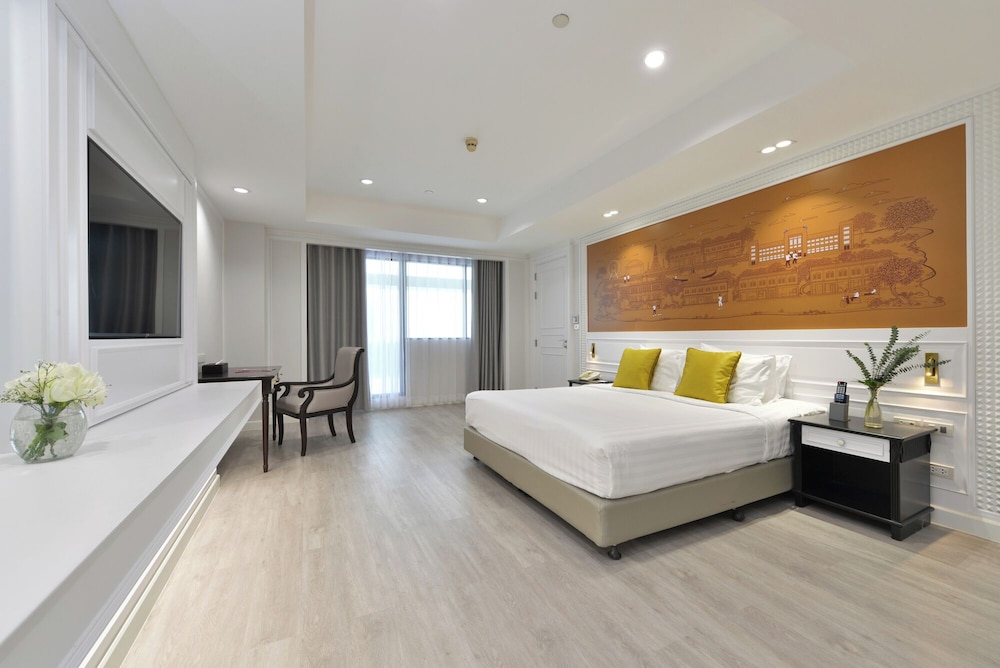 Centre Point Plus Hotel Silom — Hotel rooms in Bangkok, Bangkok