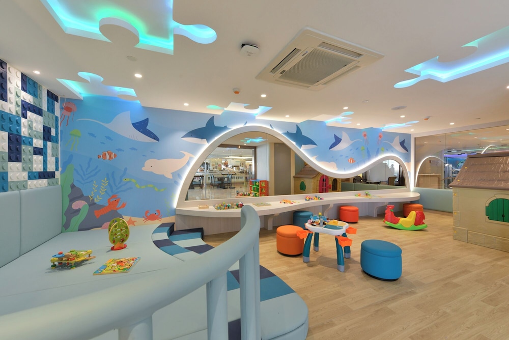 Centre Point Plus Hotel Silom — Attractions for children in Bangkok, Bangkok