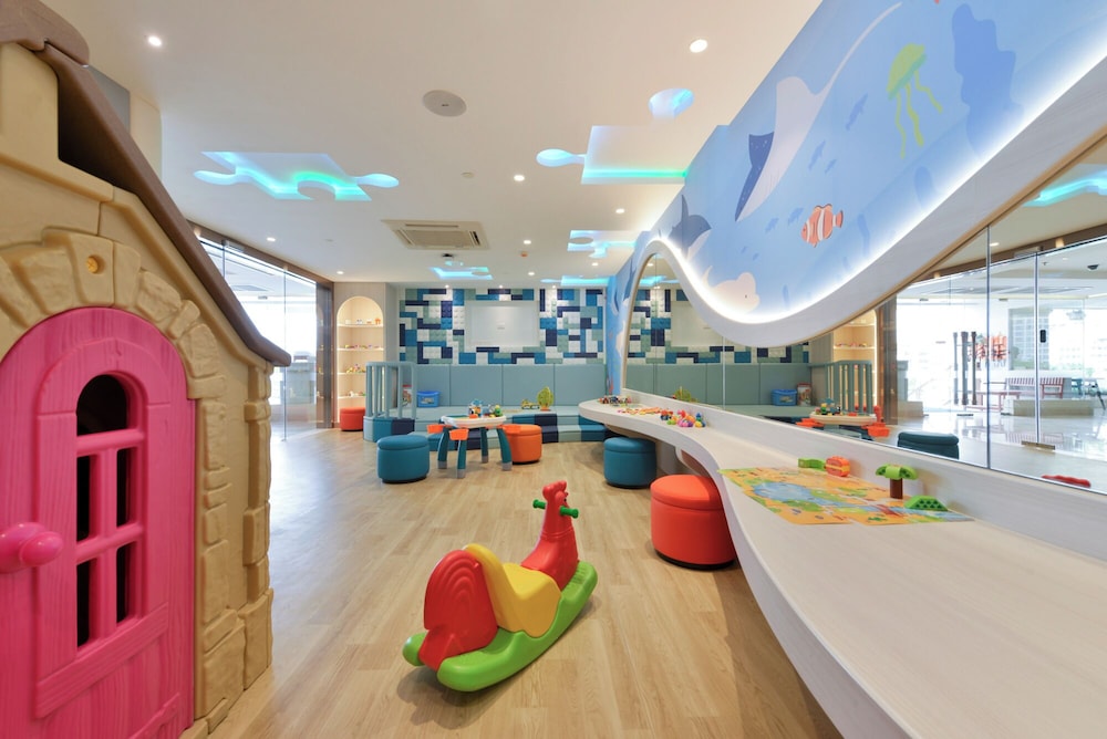 Centre Point Plus Hotel Silom — Attractions for children in Bangkok, Bangkok