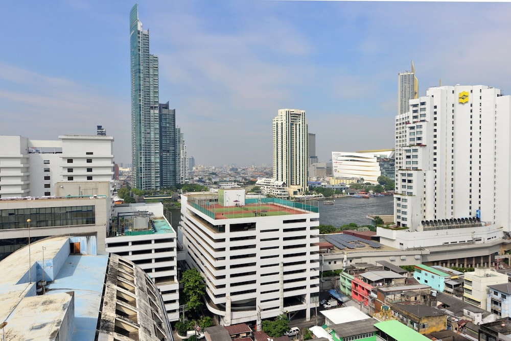Centre Point Plus Hotel Silom — Attractions in the area in Bangkok, Bangkok