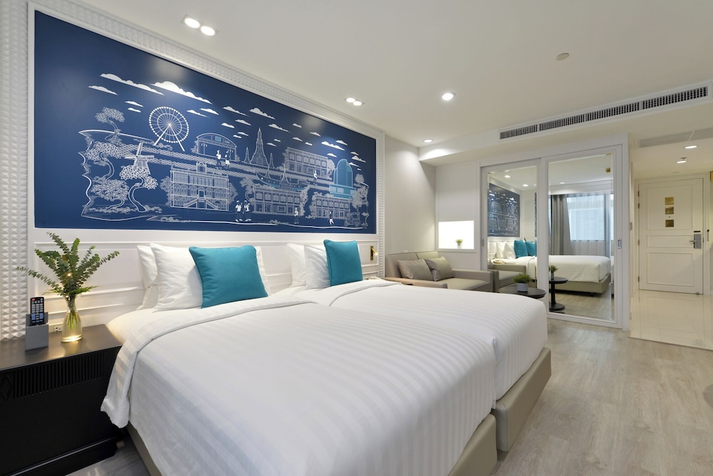 Centre Point Plus Hotel Silom — Hotel rooms in Bangkok, Bangkok
