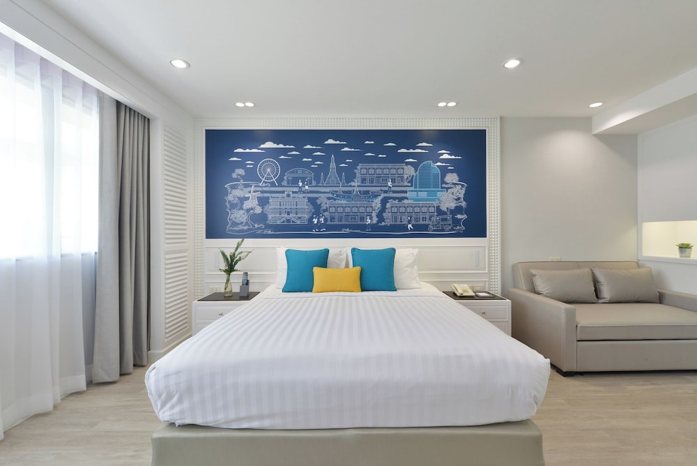 Centre Point Plus Hotel Silom — Hotel rooms in Bangkok, Bangkok