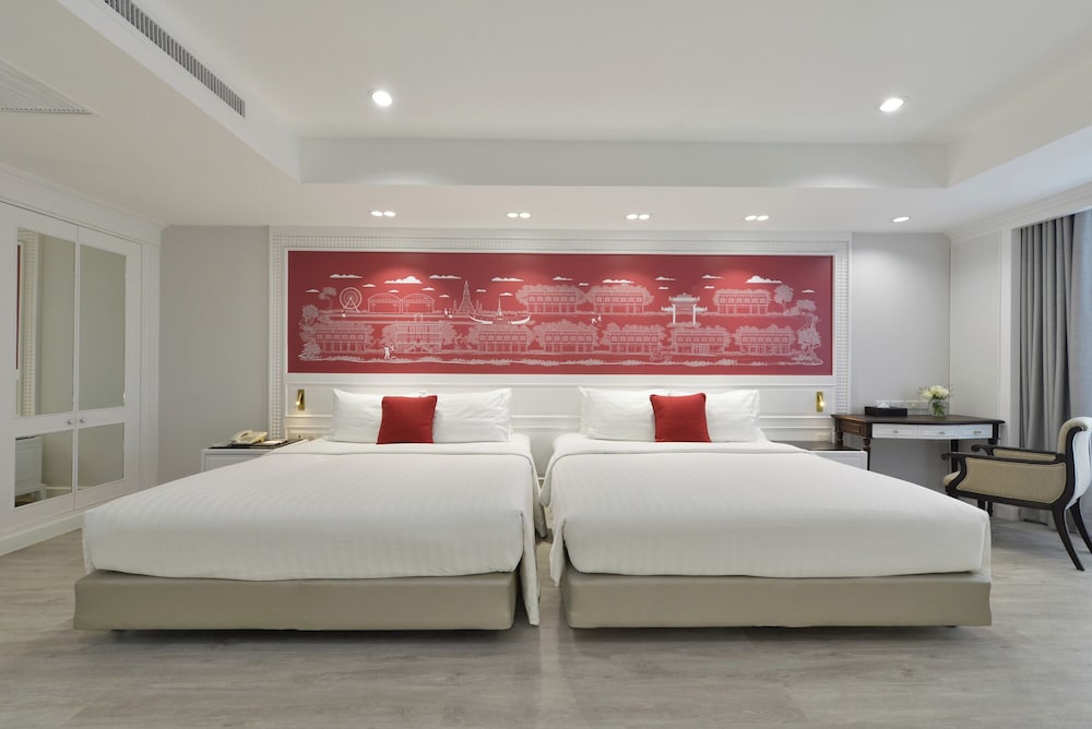 Centre Point Plus Hotel Silom — Hotel rooms in Bangkok, Bangkok