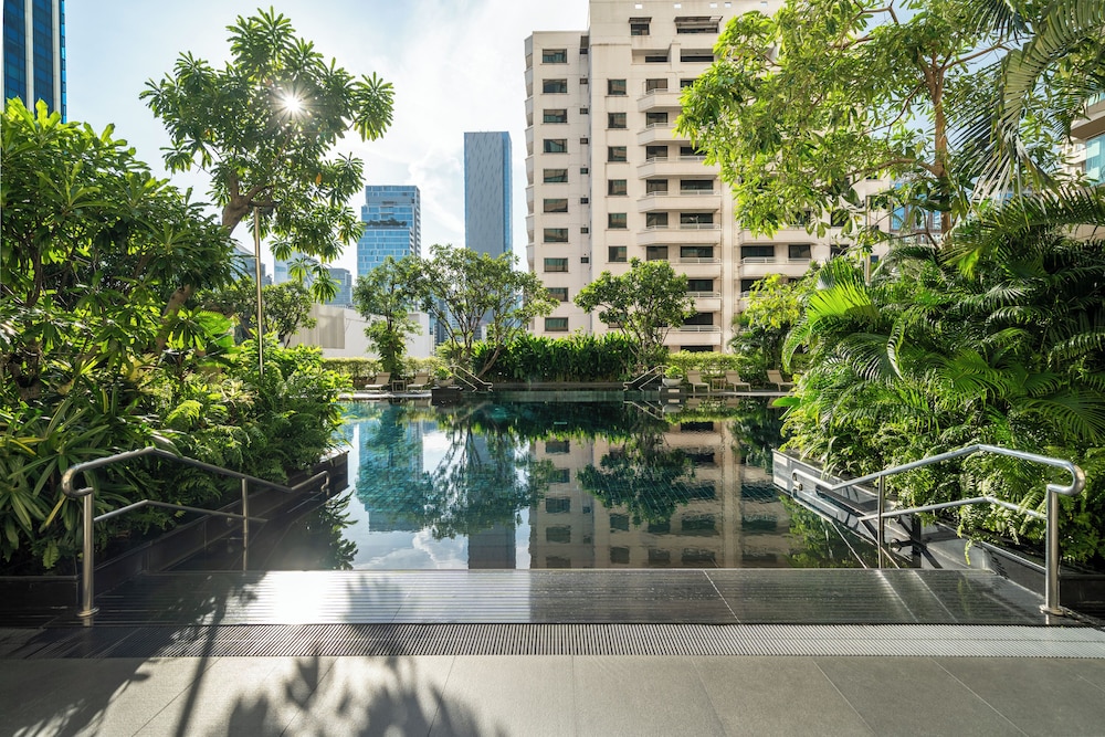 Grande Centre Point Ratchadamri — Swimming pool in Bangkok, Bangkok