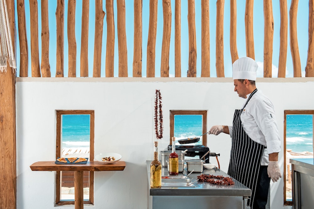 Mitsis Selection Rinela — Restaurant & bars in Kokkini Chani