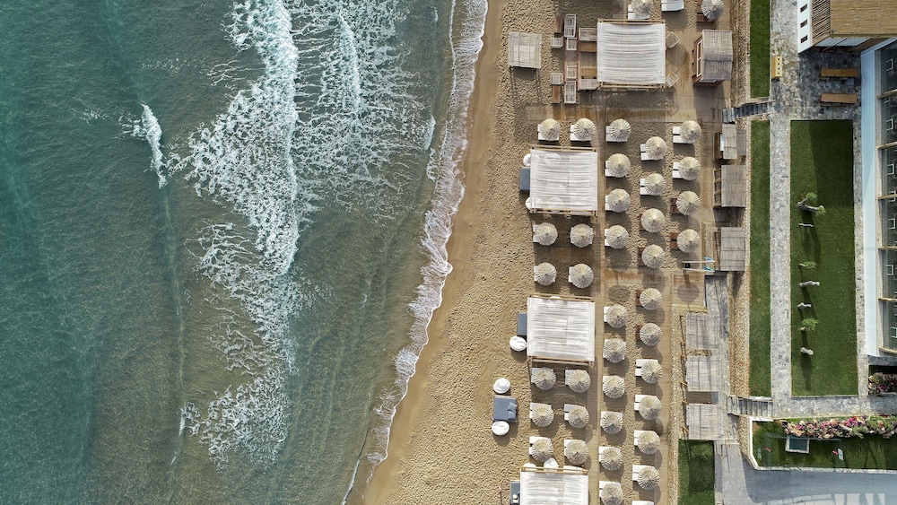 Mitsis Selection Rinela — Beach in Kokkini Chani