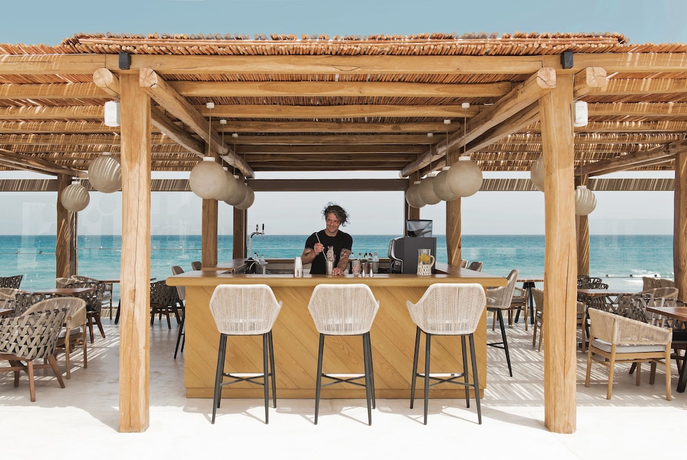 Mitsis Selection Rinela — Restaurant & bars in Kokkini Chani