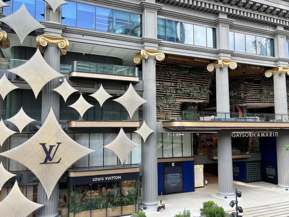 Novotel Living Bangkok Sukhumvit Legacy — Hotel building in Bangkok, Bangkok