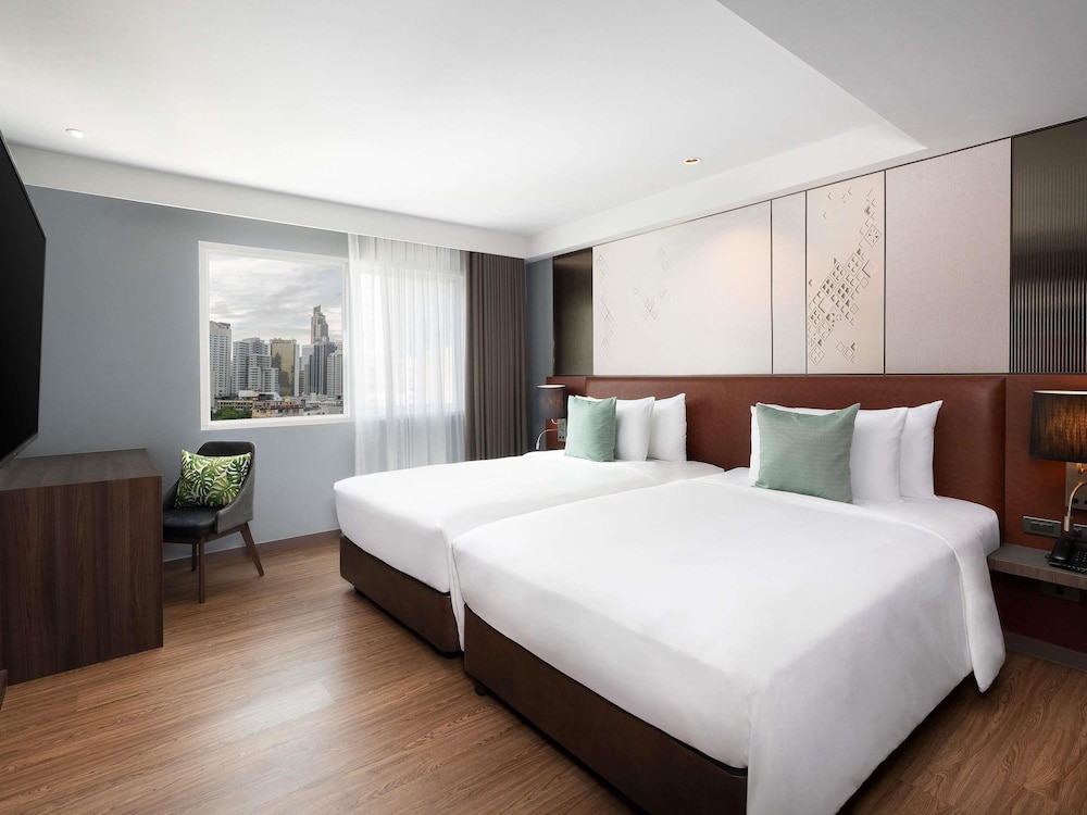 Novotel Living Bangkok Sukhumvit Legacy — Hotel rooms in Bangkok, Bangkok