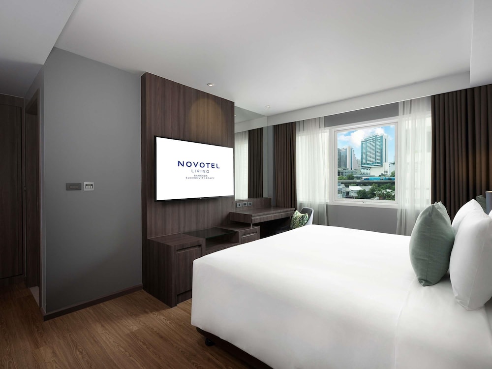 Novotel Living Bangkok Sukhumvit Legacy — Hotel rooms in Bangkok, Bangkok