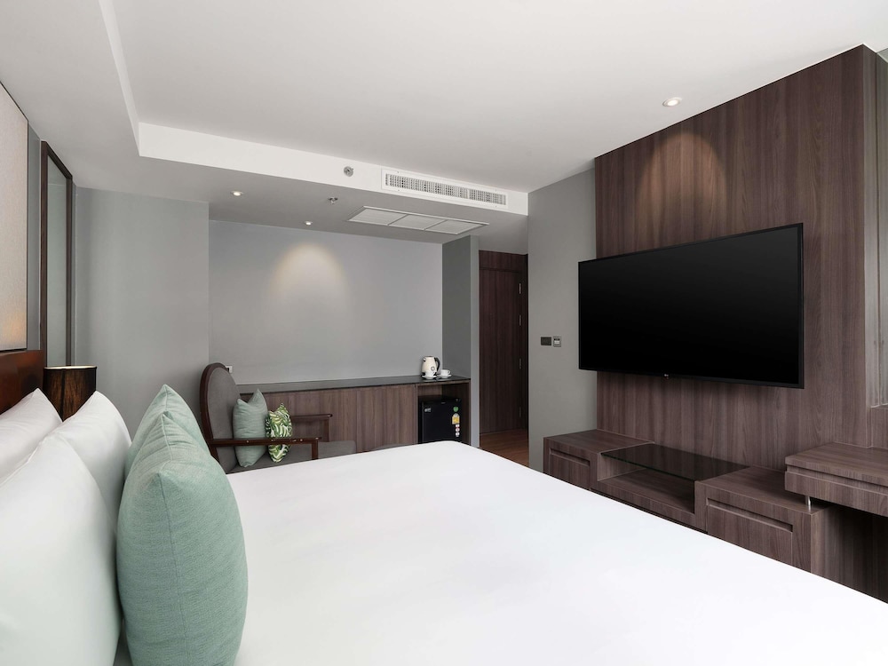 Novotel Living Bangkok Sukhumvit Legacy — Hotel rooms in Bangkok, Bangkok