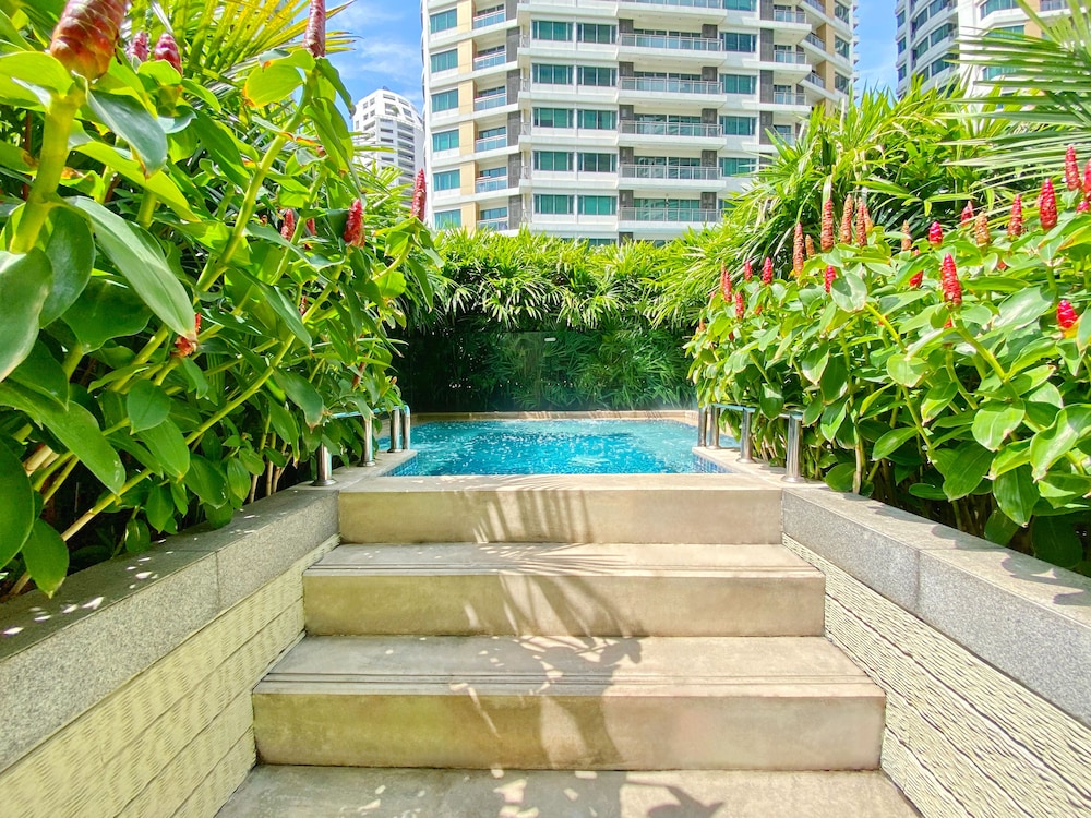 Marriott Executive Apartments Sukhumvit Park, Bangkok — Swimming pool in Bangkok, Bangkok