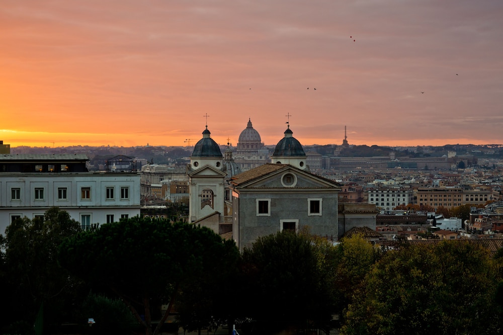 Hotel Eden - Dorchester Collection — Attractions in the area in Rome, Lazio