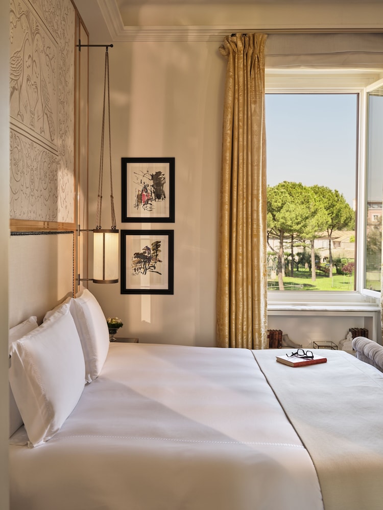 Hotel Eden - Dorchester Collection — Hotel rooms in Rome, Lazio