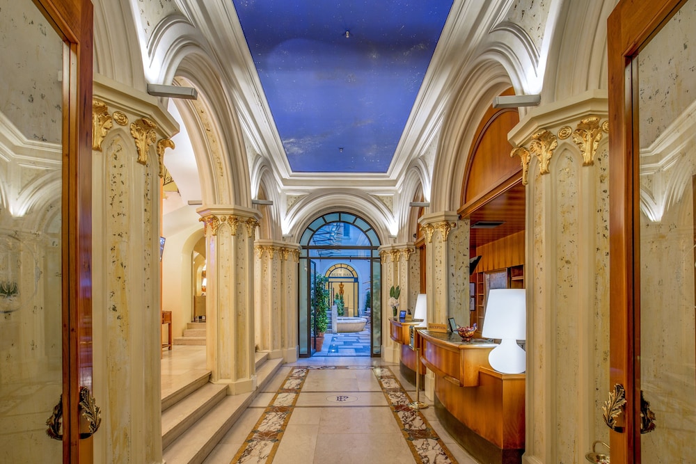 UNA Hotels Empire Roma — Hotel building in Rome, Lazio