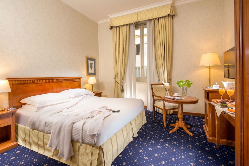 UNA Hotels Empire Roma — Hotel rooms in Rome, Lazio