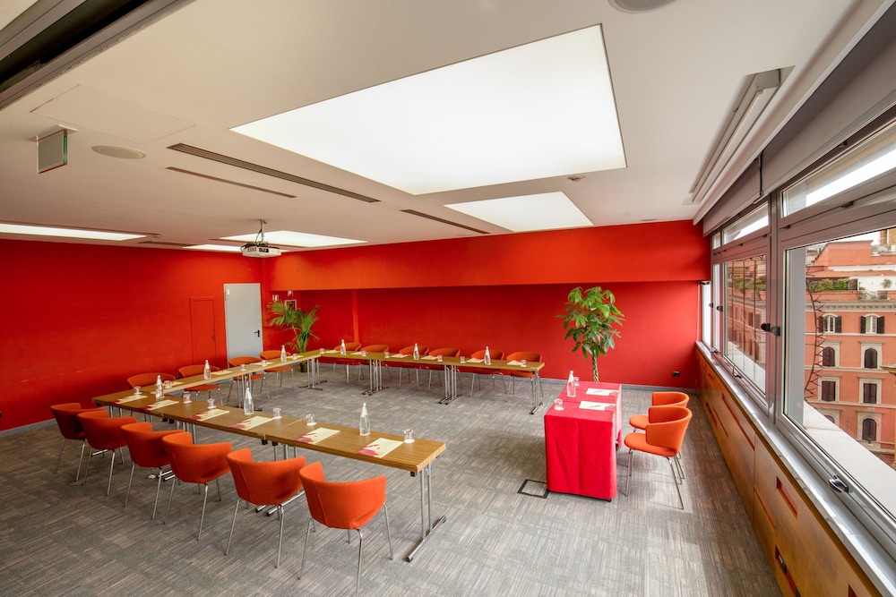 UNA Hotels Empire Roma — Hotel rooms in Rome, Lazio
