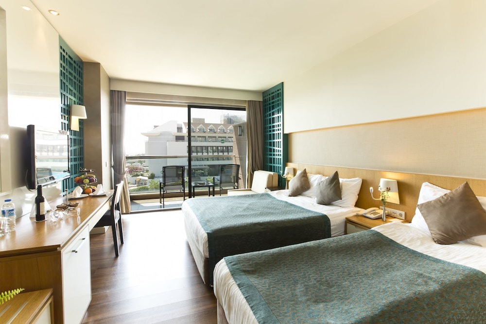 Sherwood Dreams Resort — Hotel rooms in Belek