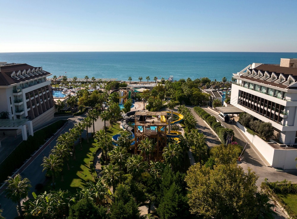 Sherwood Dreams Resort — Attractions for children in Belek