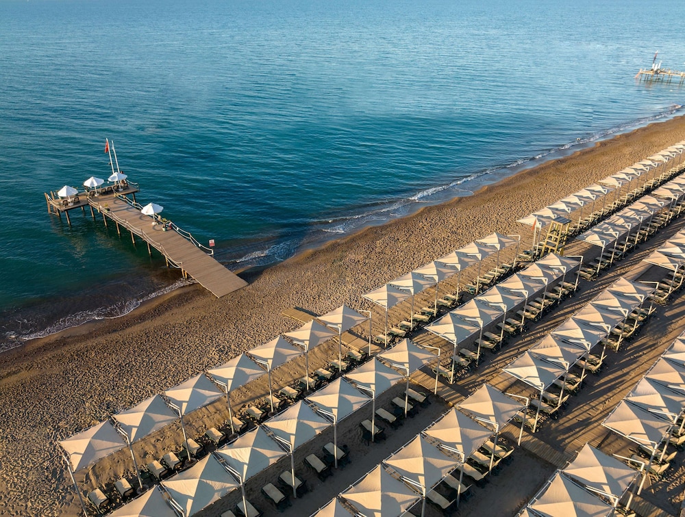 Sherwood Dreams Resort — Beach in Belek