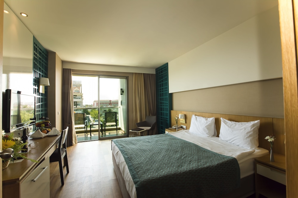 Sherwood Dreams Resort — Hotel rooms in Belek