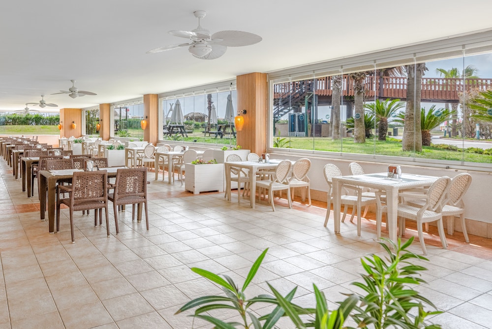 Sherwood Dreams Resort — Restaurant & bars in Belek
