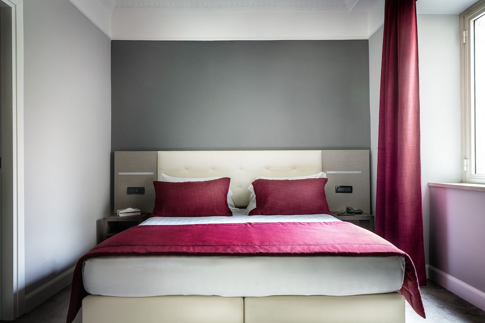 Hotel Varese Roma — Hotel rooms in Rome, Lazio