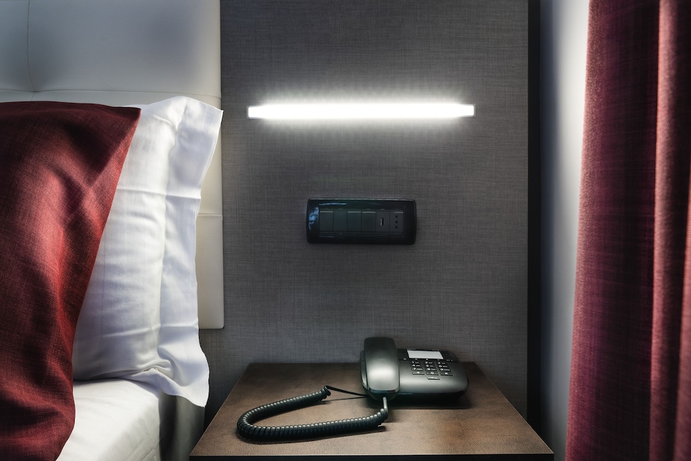 Hotel Varese Roma — Hotel rooms in Rome, Lazio