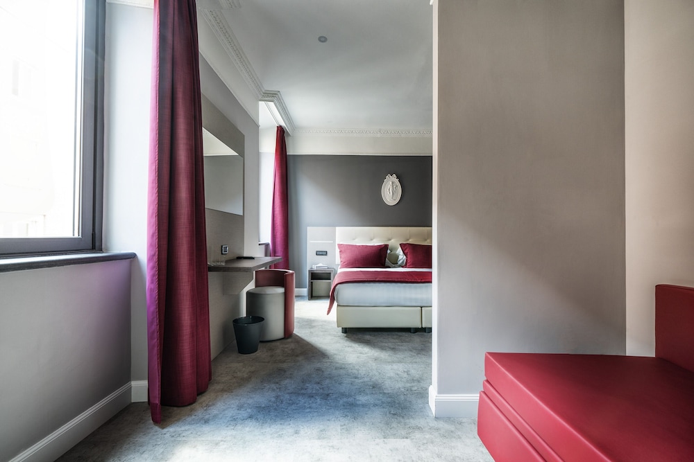 Hotel Varese Roma — Hotel rooms in Rome, Lazio