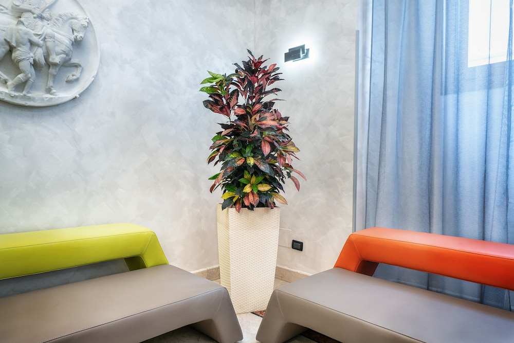 Hotel Varese Roma — Hotel building in Rome, Lazio