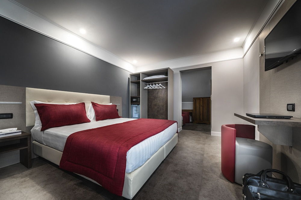 Hotel Varese Roma — Hotel rooms in Rome, Lazio