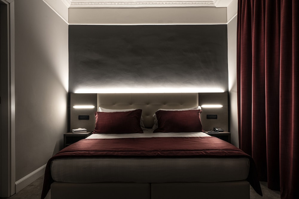 Hotel Varese Roma — Hotel rooms in Rome, Lazio