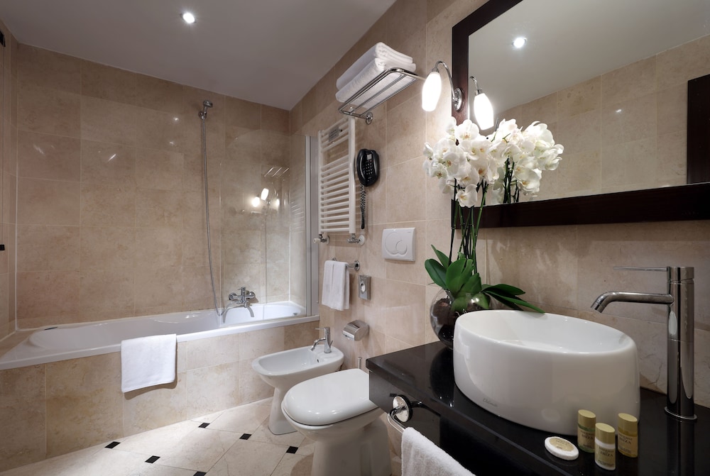 Exe International Palace — Hotel rooms in Rome, Lazio