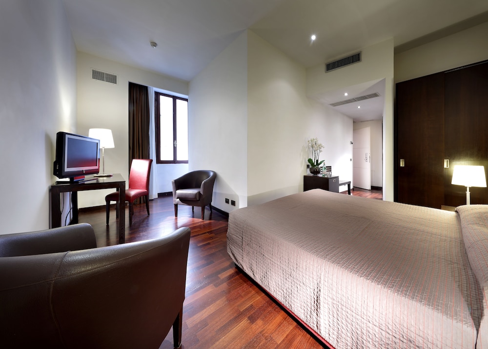 Exe International Palace — Hotel rooms in Rome, Lazio