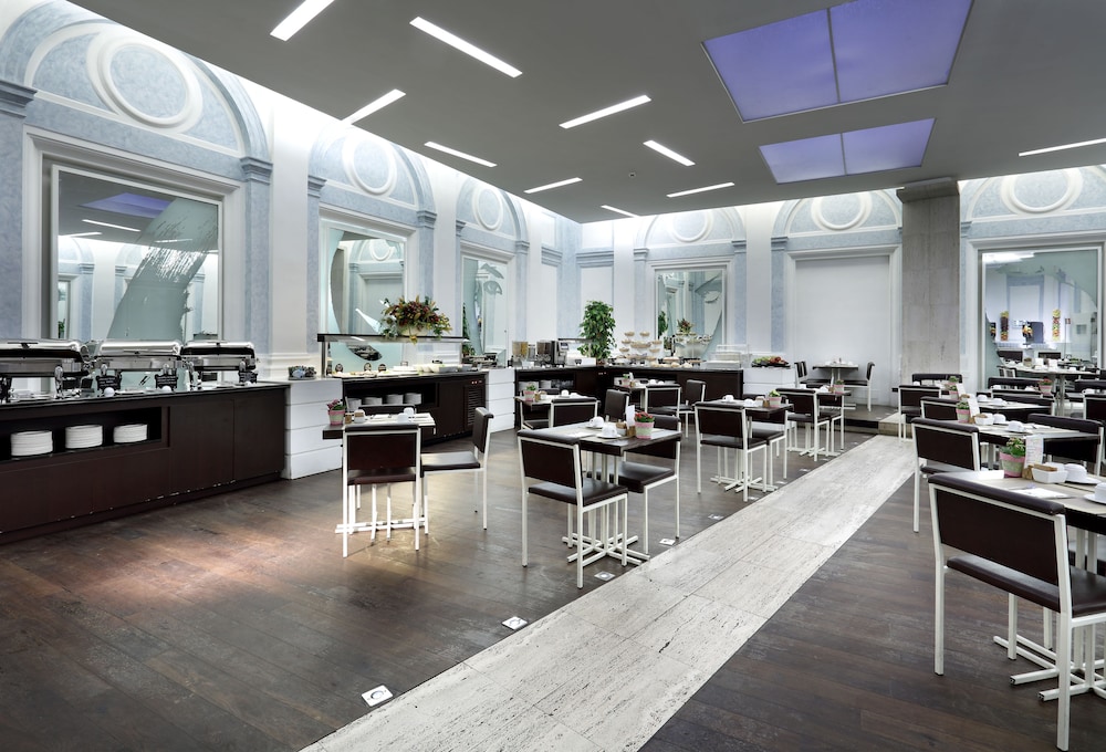 Exe International Palace — Restaurant & bars in Rome, Lazio